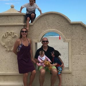 Meet your Posher, Mooka